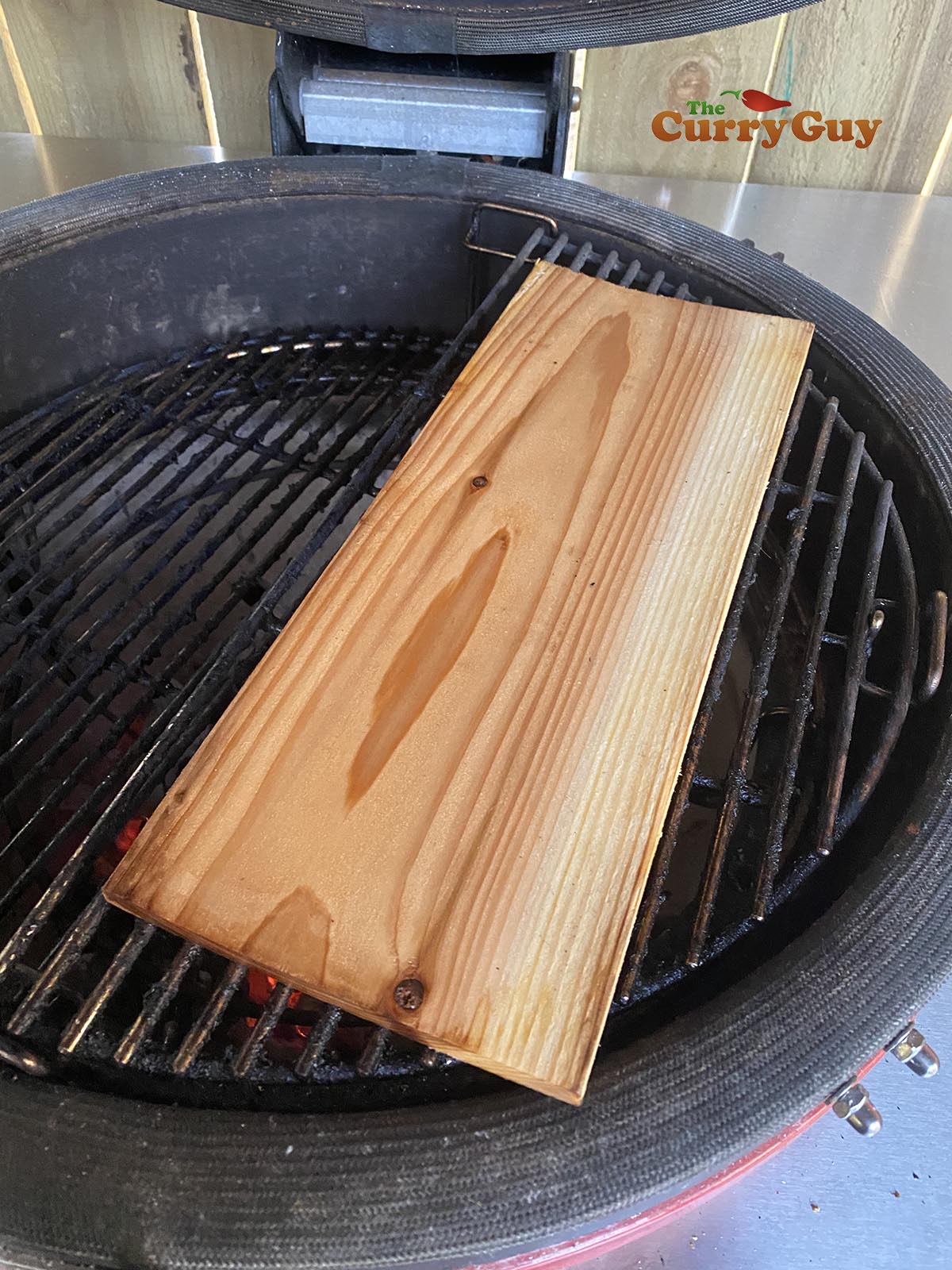 Roasting cedar plank