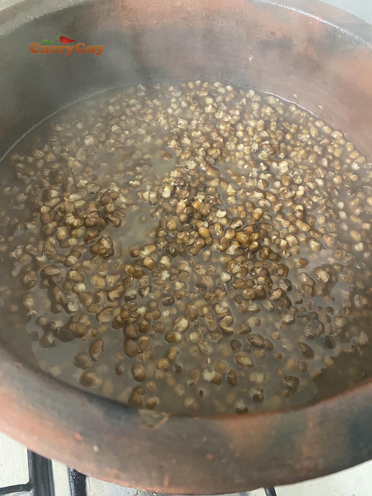 Cooked black lentils