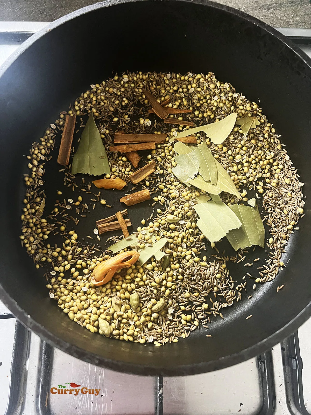 Roasting spices for the tandoori masala blend