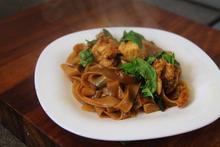 Thai drunken noodles with chicken