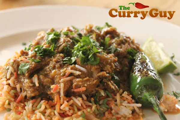 Lamb Curry With Coriander Powder and Fried Onions