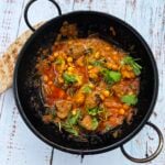 chicken chickpea balti