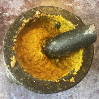 thai yellow curry paste