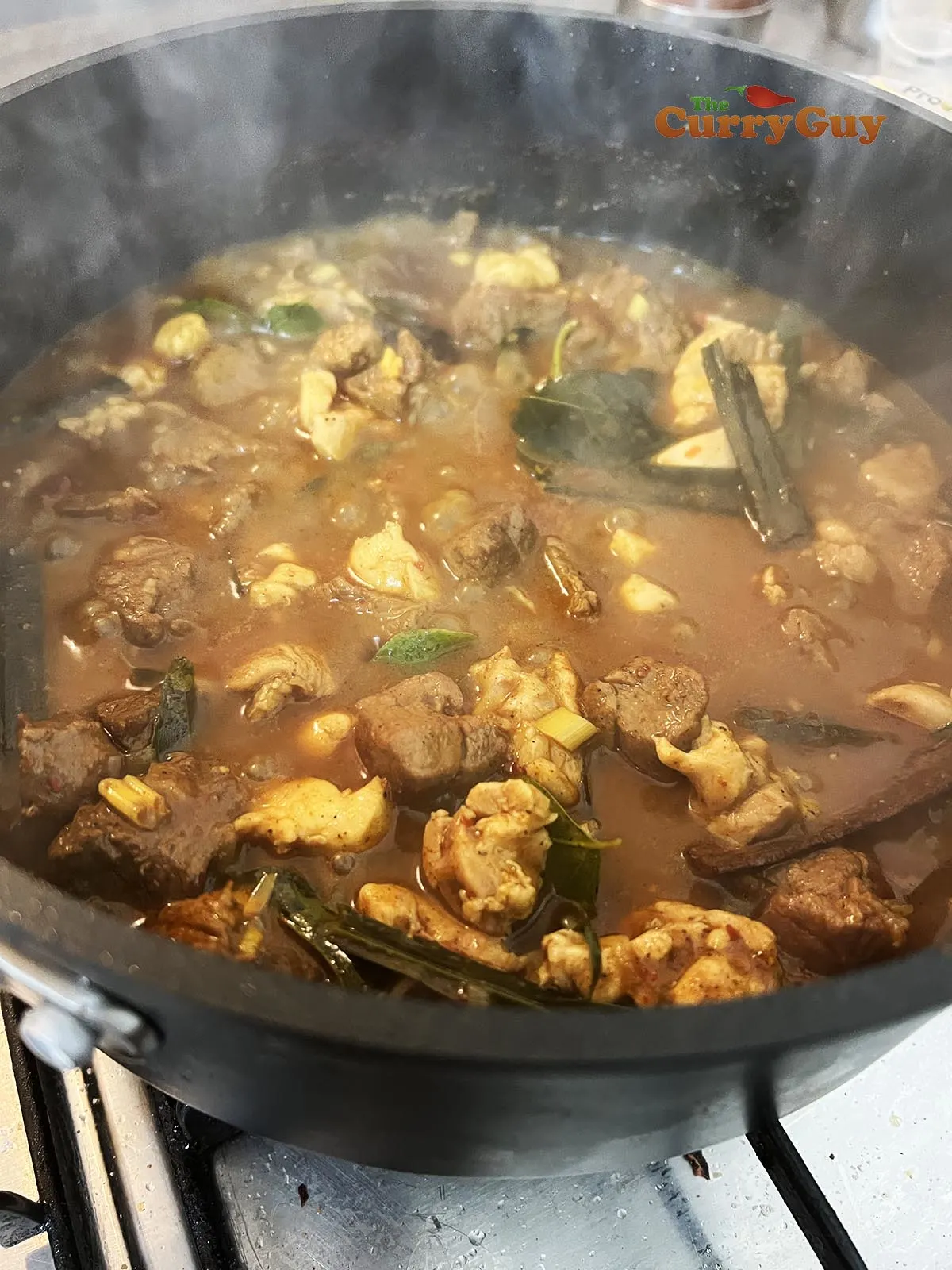 Simmer meat curry