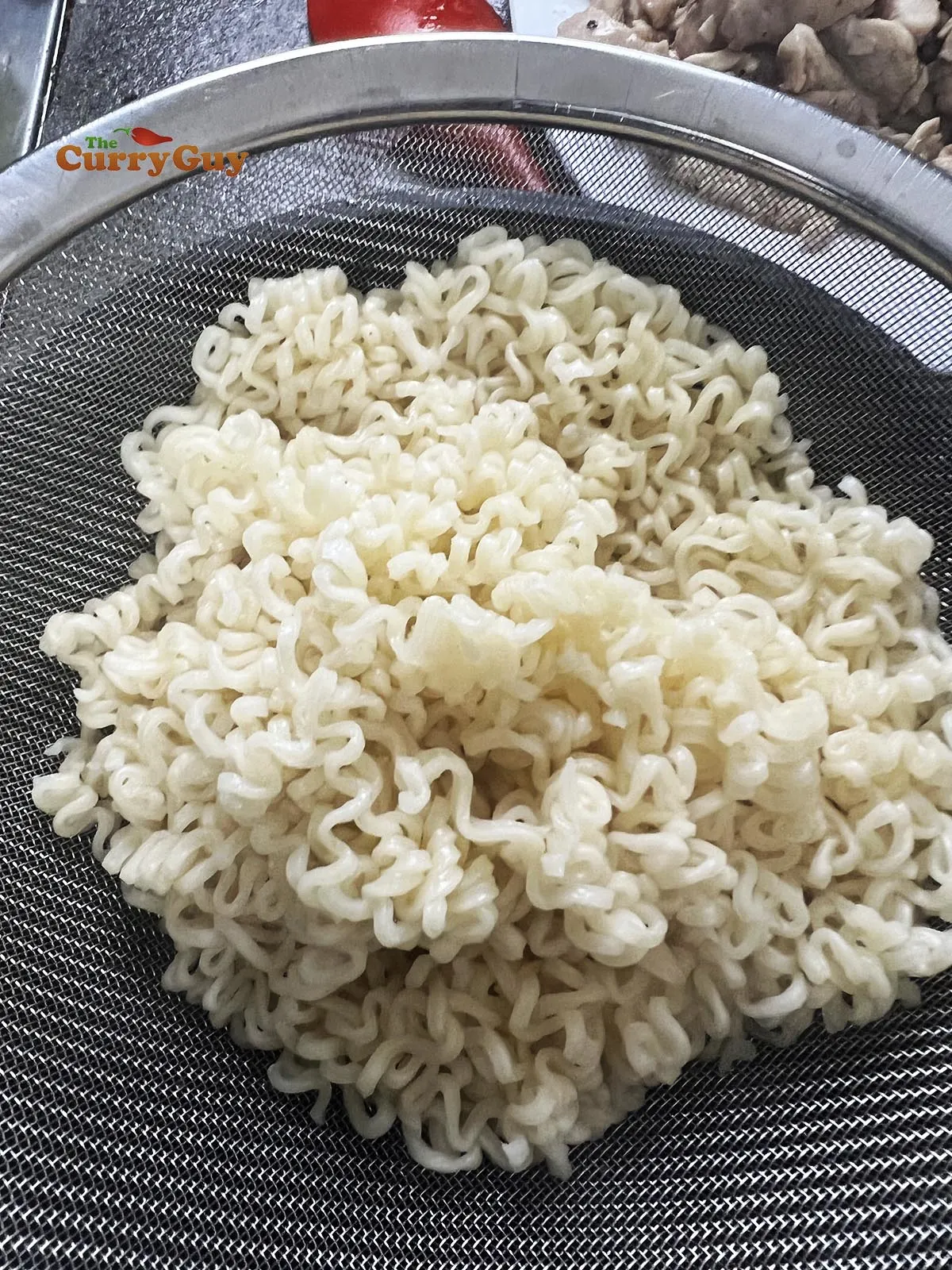 Cooked ramen noodles