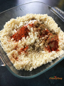 Adding ground spices to rice