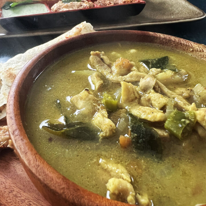 How To Make Kuzhambu Chicken Curry-image
