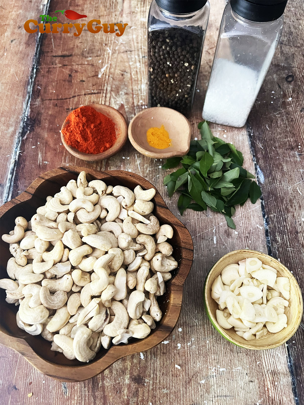 Ingredients for Sri Lankan fried cashews