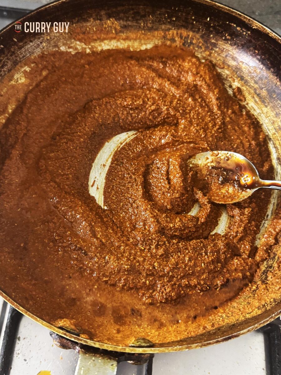 Madras Curry Paste Homemade Curry Paste The Curry Guy madras-curry-paste-homemade-curry-paste-the-curry-guy