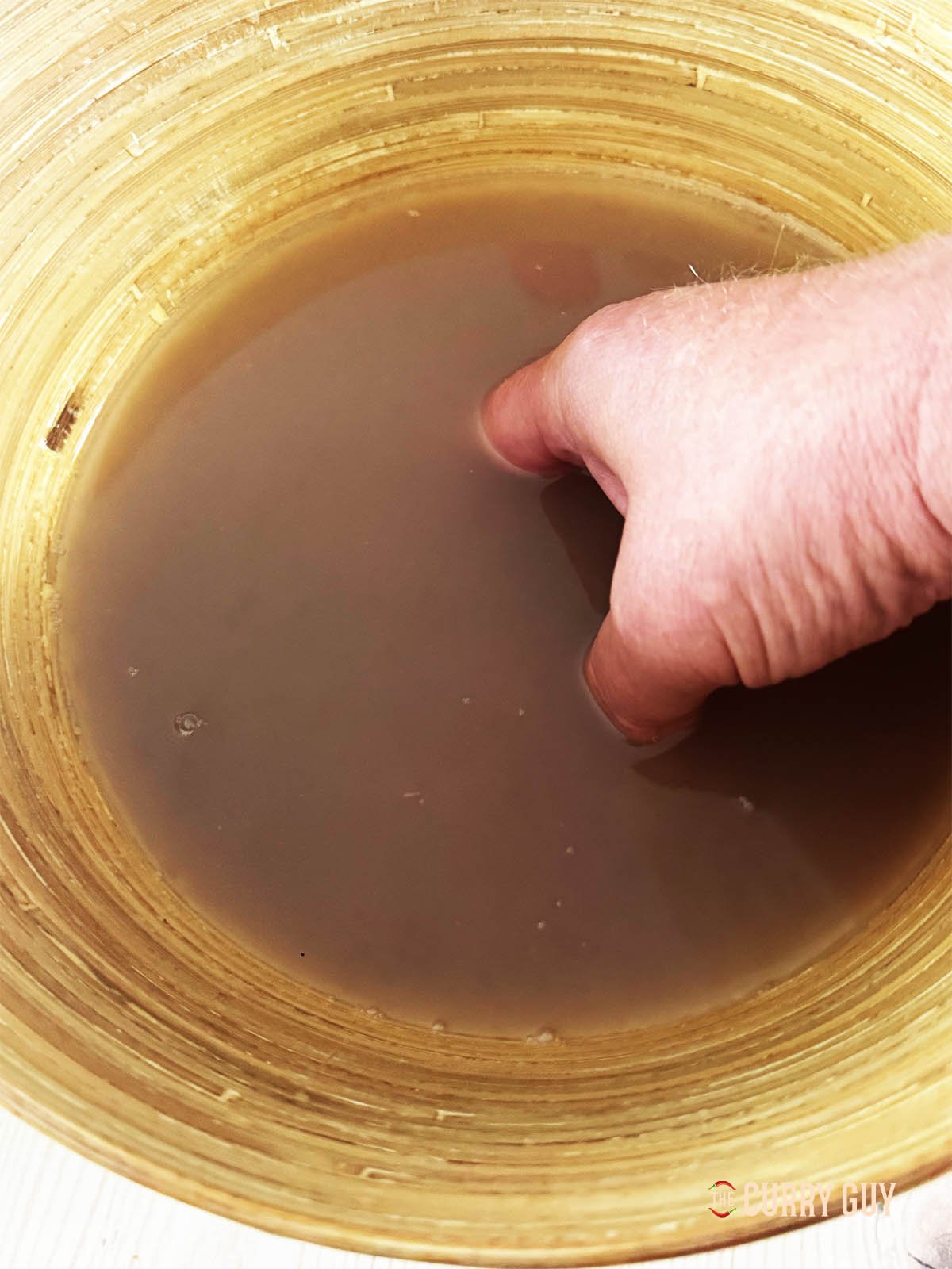 Lavage de l'amidon sur les grains de riz Matta.